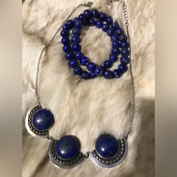 Vtg. Lapis stone set of jewelry stretchable bracelet and necklace. - Picture 1 of 8